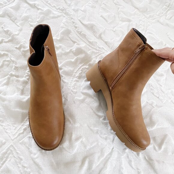 Naturalizer Women's Cade Lug Sole Ankle Boot Size 7.5 New - Picture 4 of 9